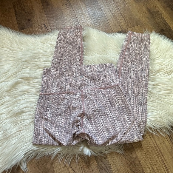 LULULEMON Wunder Under Crop High Rise Leggings - Picture 7 of 7